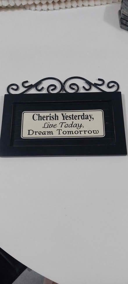 Photo of free Wall plaque (BT15) #1