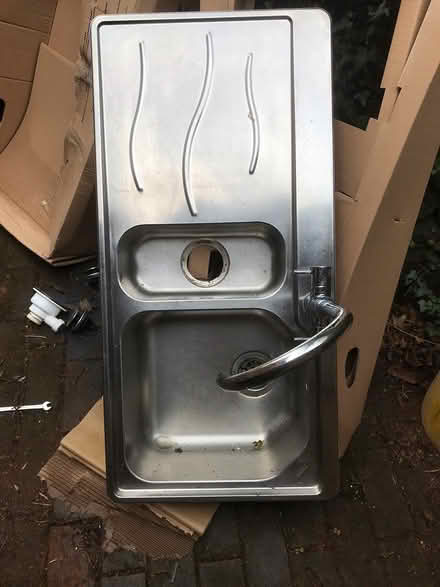 Photo of free stainless steel 1.5 bowl sink (Crediton) #1