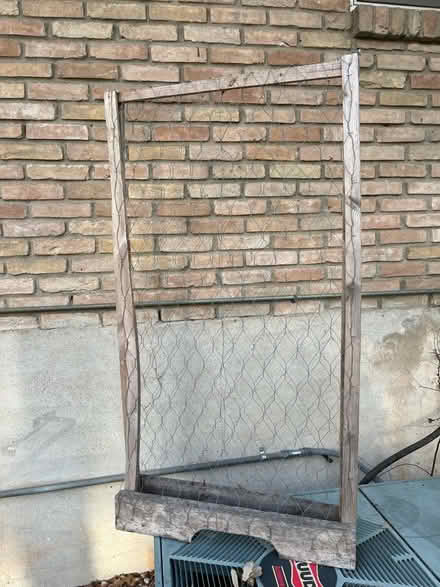 Photo of free Trellis for garden vine plants (Northwest Austin) #2