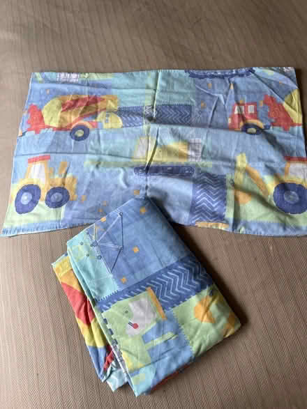 Photo of free Kids single duvet set (Weybridge) #1