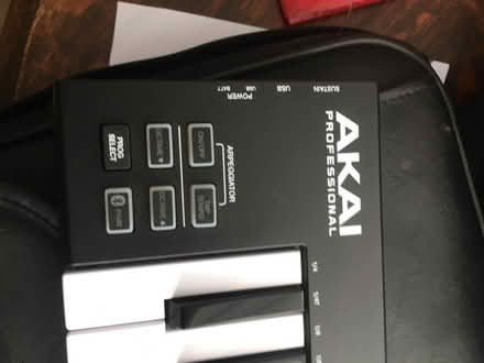 Photo of free Akai wireless MIDI controller (Bristol BS6) #1