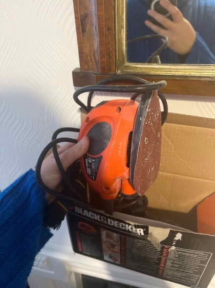 Photo of free Electric sander (Dunstable) #2