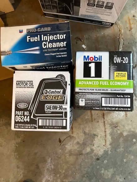 Photo of free Synthetic oil / injector cleaner (Ballpond area) #1