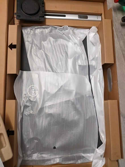 Photo of free Dell 27 inches Monitor (Ealing W5) #4