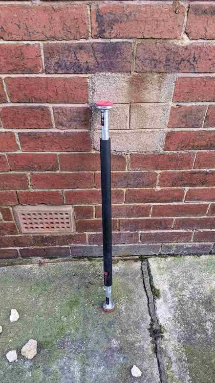 Photo of free Pull Up Bar (Bramley LS13) #1
