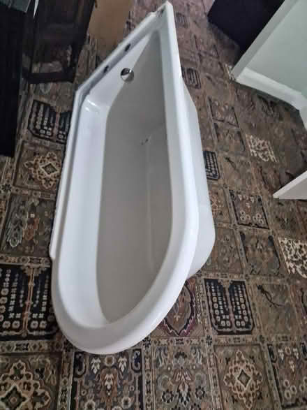 Photo of free roll top bath that goes in a corner against the wall (Harrogate HG1) #1