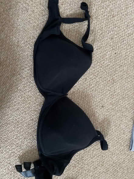 Photo of free Nursing bra and bra (PE28) #1