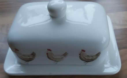 Photo of free Butter dish (Mytchett GU16) #1