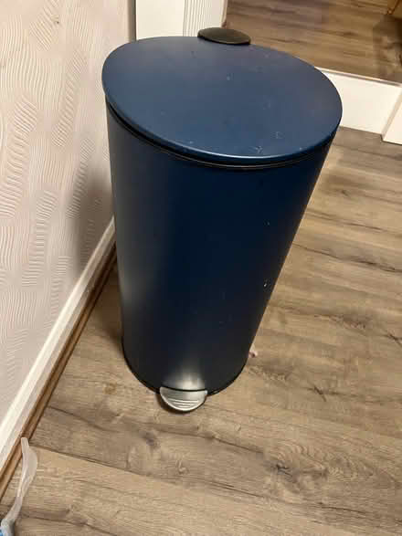 Photo of free Navy blue kitchen bin (Dunstable) #1