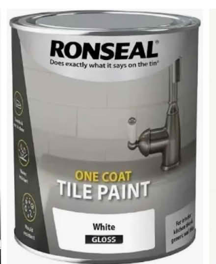 Photo of White or grey gloss/tile paint (Stanway CO3) #1