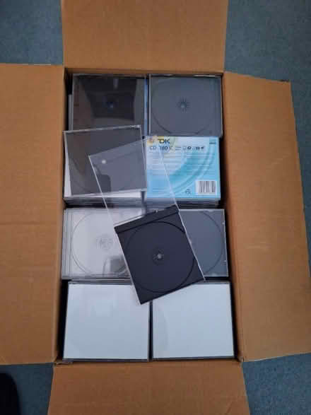 Photo of free CD cases, box of over 200 (Blackwell RH19) #1