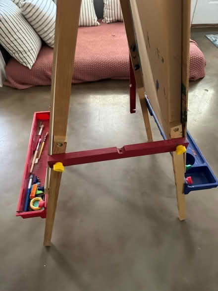 Photo of free Kids easel (North Alpharetta) #3