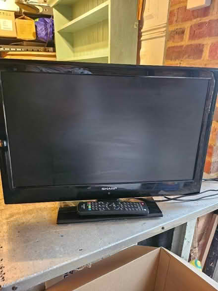 Photo of free Sharp TV & DVD player (Deddington OX15) #1