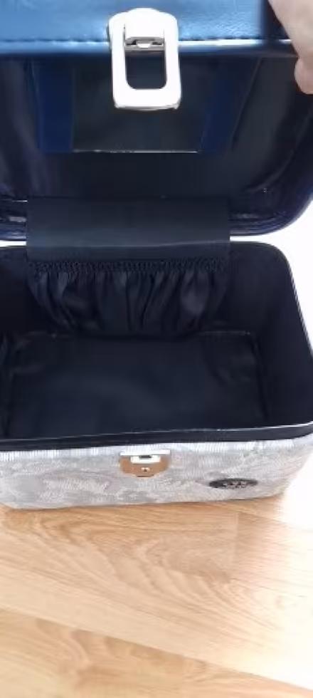 Photo of free Vanity Case (Springfield CM2) #2