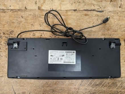 Photo of free Cherry Windows PC Keyboard with Numeric Keypad (Cumnor OX2) #2