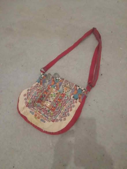 Photo of free Multicoloured bag (OL8) #3