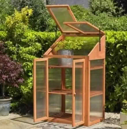 Photo of Small seedling greenhouse (Chorlton M21) #1