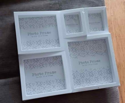 Photo of free 5 space square frame (Sutton) #1