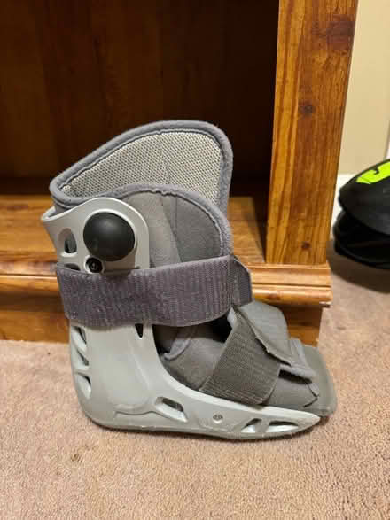 Photo of free Kids x-small boot (North Alpharetta) #2