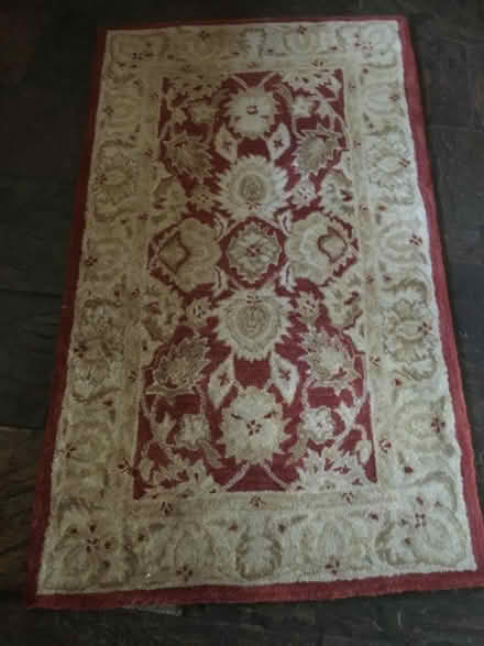 Photo of free 100% wool rug 90 x 150cm (Painswick GL6) #1