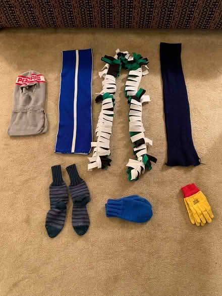 Photo of free Winter items-scarves, socks, etc (Shoreview, WBL, VHgts, RV) #1