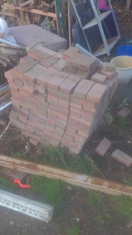 Photo of free Paving bricks (300 or so) (Priestwood, Bracknell RG42) #1