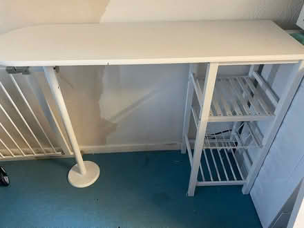 Photo of free Breakfast bar with two stools (LE8) #1