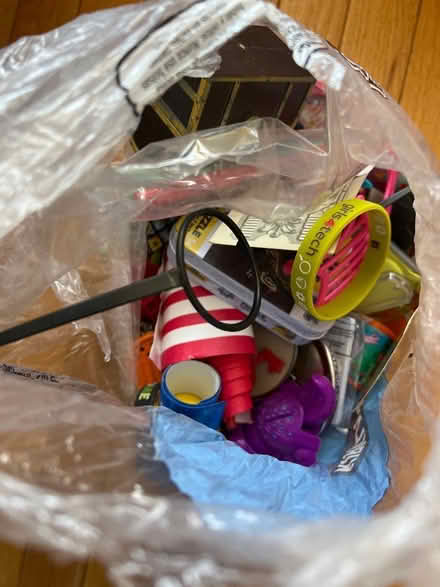 Photo of free Tiny toy assortment bag (20012) #2