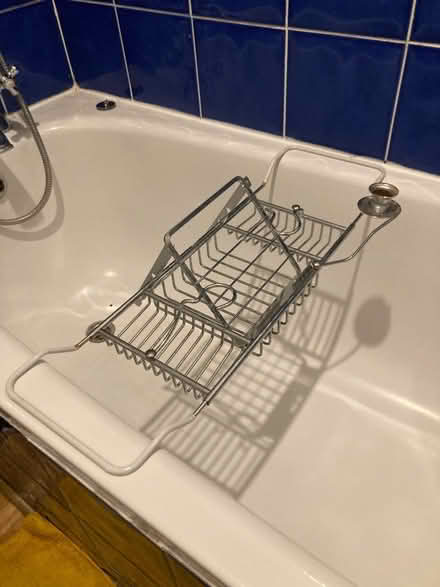 Photo of free Wire Bath Rack (Fulham SW6) #1