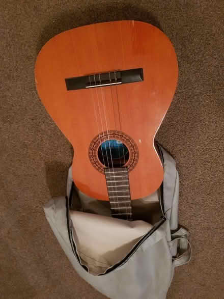 Photo of free Guitar with cover (OL12) #2
