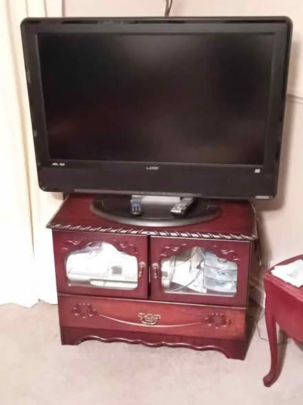 Photo of free TV and TV unit (Dukinfield) #2