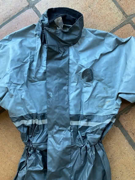 Photo of free Women’s Waterproof bike suit (Chiddingfold) #2