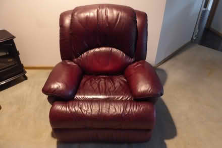 Photo of free Leather Recliner Chair (Hoppers Crossing) #2
