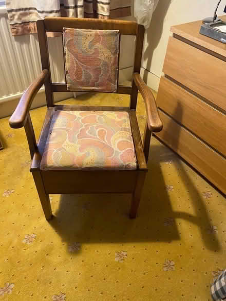 Photo of free Commode (Cheam Sutton SM3) #1