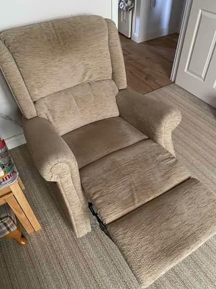 Photo of free Recliner arm chair (Watton IP25) #1