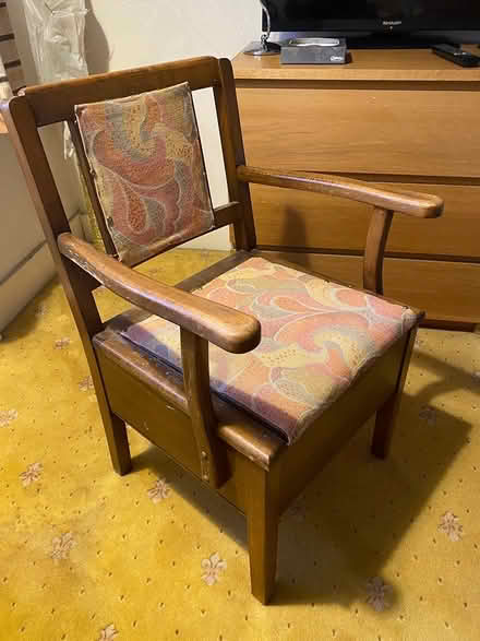 Photo of free Commode (Cheam Sutton SM3) #2