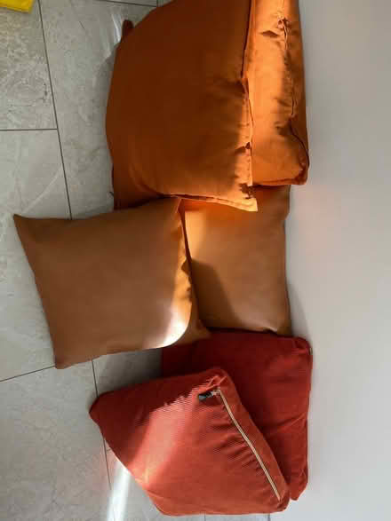 Photo of free Cushions x 6 (PE28) #2