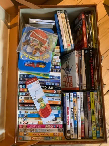 Photo of free CDs and DVDs French and other (Acton W3) #2