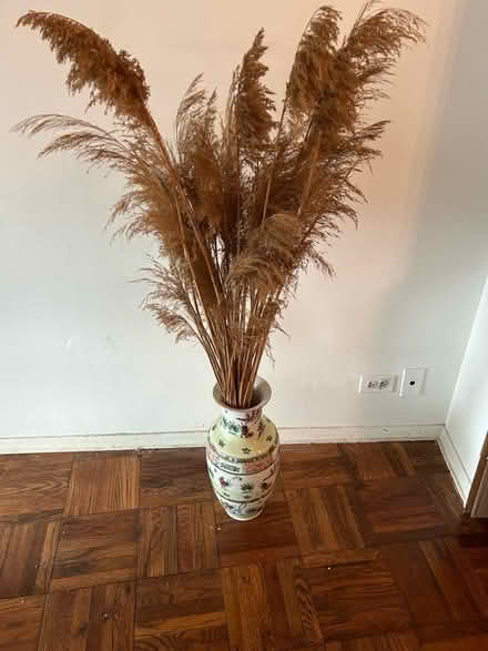 Photo of free Vase with flowers (Bronx, New York) #1
