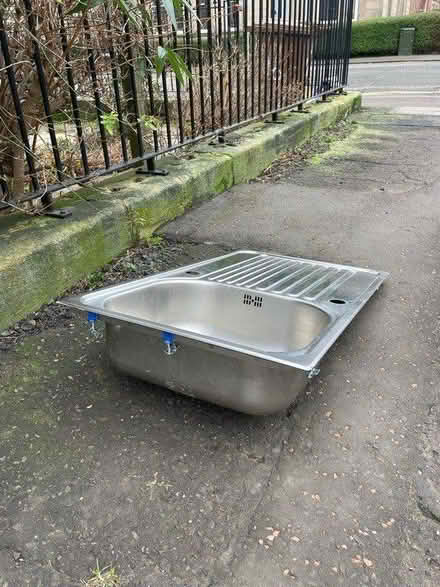 Photo of free Nearly new kitchen sink (Comely bank EH4) #3
