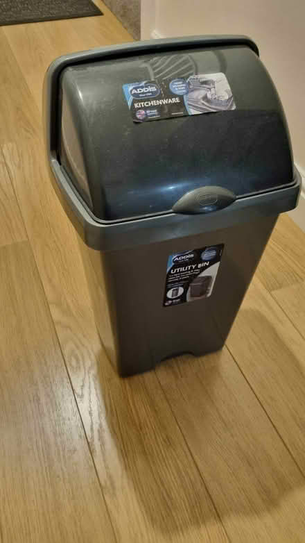 Photo of free Small flip top waste bin (GU11) #3