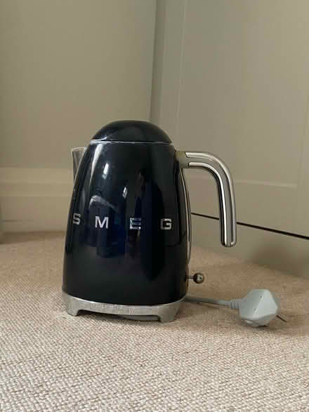 Photo of free Smeg kettle (Winchester) #2