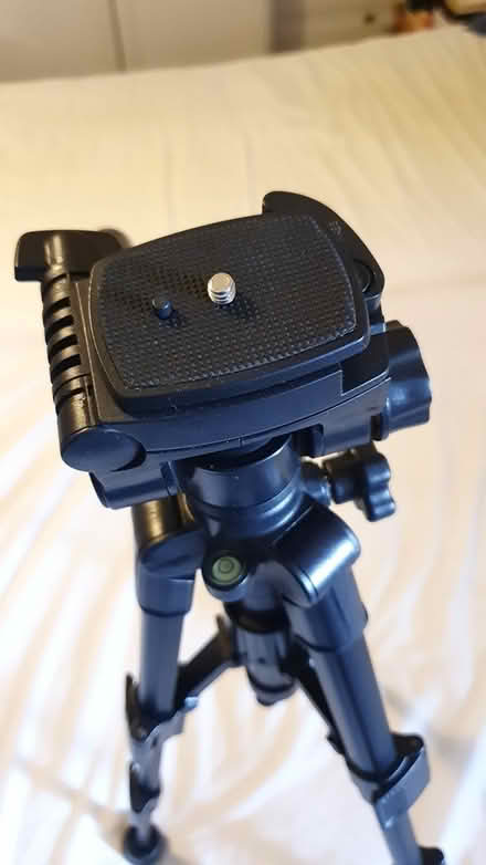 Photo of free Camera Tripod (Twickenham TW2) #3