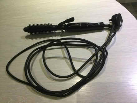 Photo of free Electric heated styling hairbrush (Seaside BN22) #1