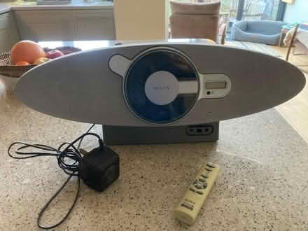 Photo of free CD Player and Radio (Ealing W5) #2