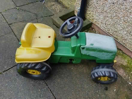 Photo of free play tractor (Marsh LA1) #1