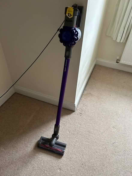 Photo of free Dyson vacuum cleaner (Leighton Buzzard LU7) #3