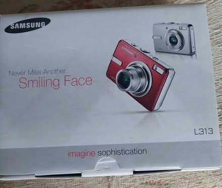 Photo of free samsung digital camera (Broadsone BH18) #2