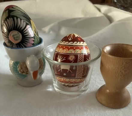 Photo of free egg cups and eggs (Centrepointe) #1