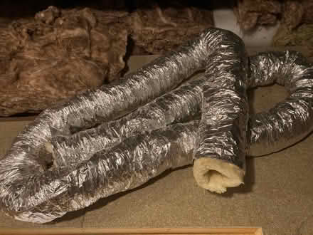 Photo of free manrose insulated flexible ducting silver 4.75m x 102mm (Malvern Link WR14) #2